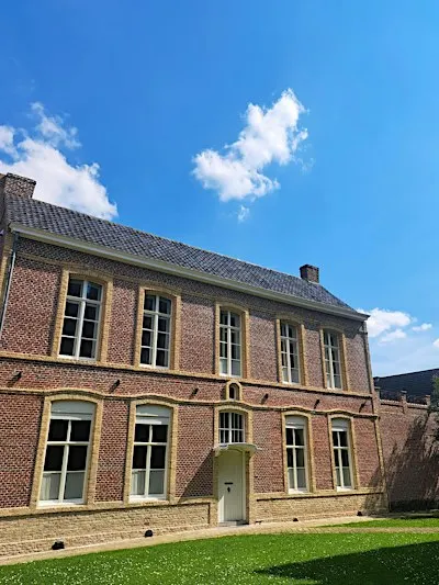 Leven in erfgoed: De Onze-Lieve-Vrouwepastorie van Poperinge