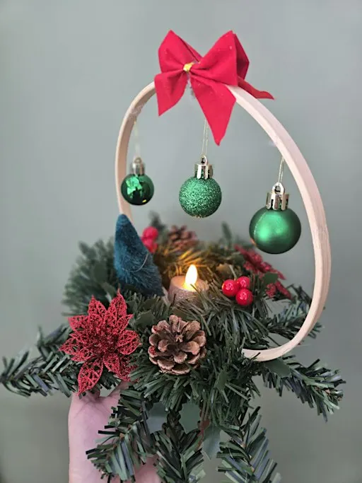 Christmas Centerpiece: A Festive DIY Craft Workshop