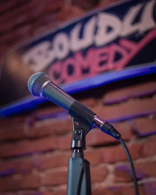 Sarah Maau - Spectacle de stand up comedy à TOULOUSE au Boudu Comedy