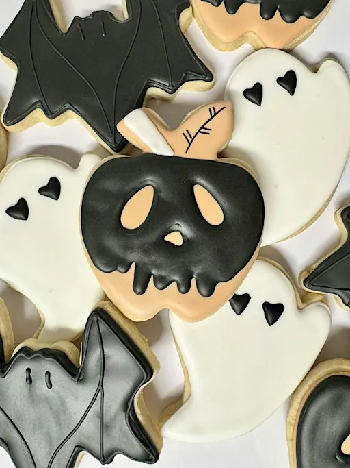 Halloween-themed Cookie Decorating!