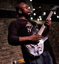 Free Live music with Suli from Marshall Fuzz at The Vineyard at Hershey