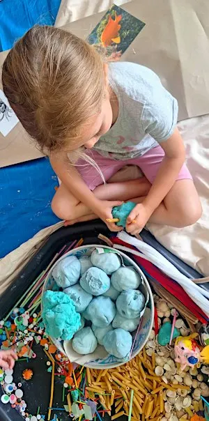 Muddle art through play @ Indirock