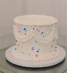 Mini Cake Decorating Class at Le Creuset | DIY Canvas Cake + Bedazzling