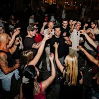 Düsseldorf Nightlife Tour with 3 Bars, Shots & Club Entry