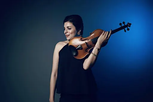 Classical & Bollywood Violin Virtuoso Priyanka Venkatesh comes to NoHo!