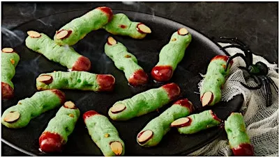 10/31 HALLOWEEN TREATS & SPOOKY EATS BAKING CLASS - The Foodie School