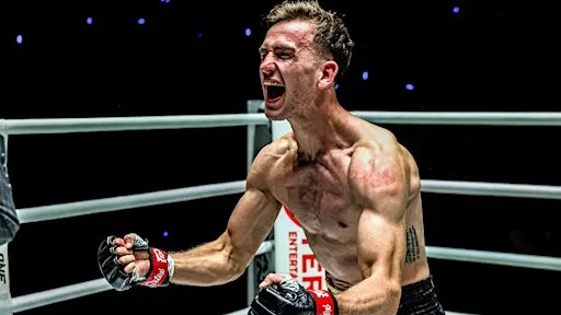 Stephen Irvine combat sports striking seminar