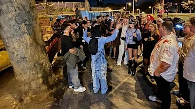 Barcelona Halloween Party: 3 Bars + Club Entry