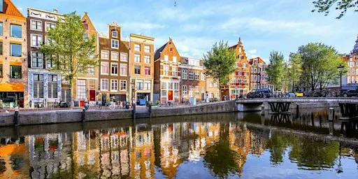 Riunione per Viaggio ad Amsterdam - Esempio a scopo didattico