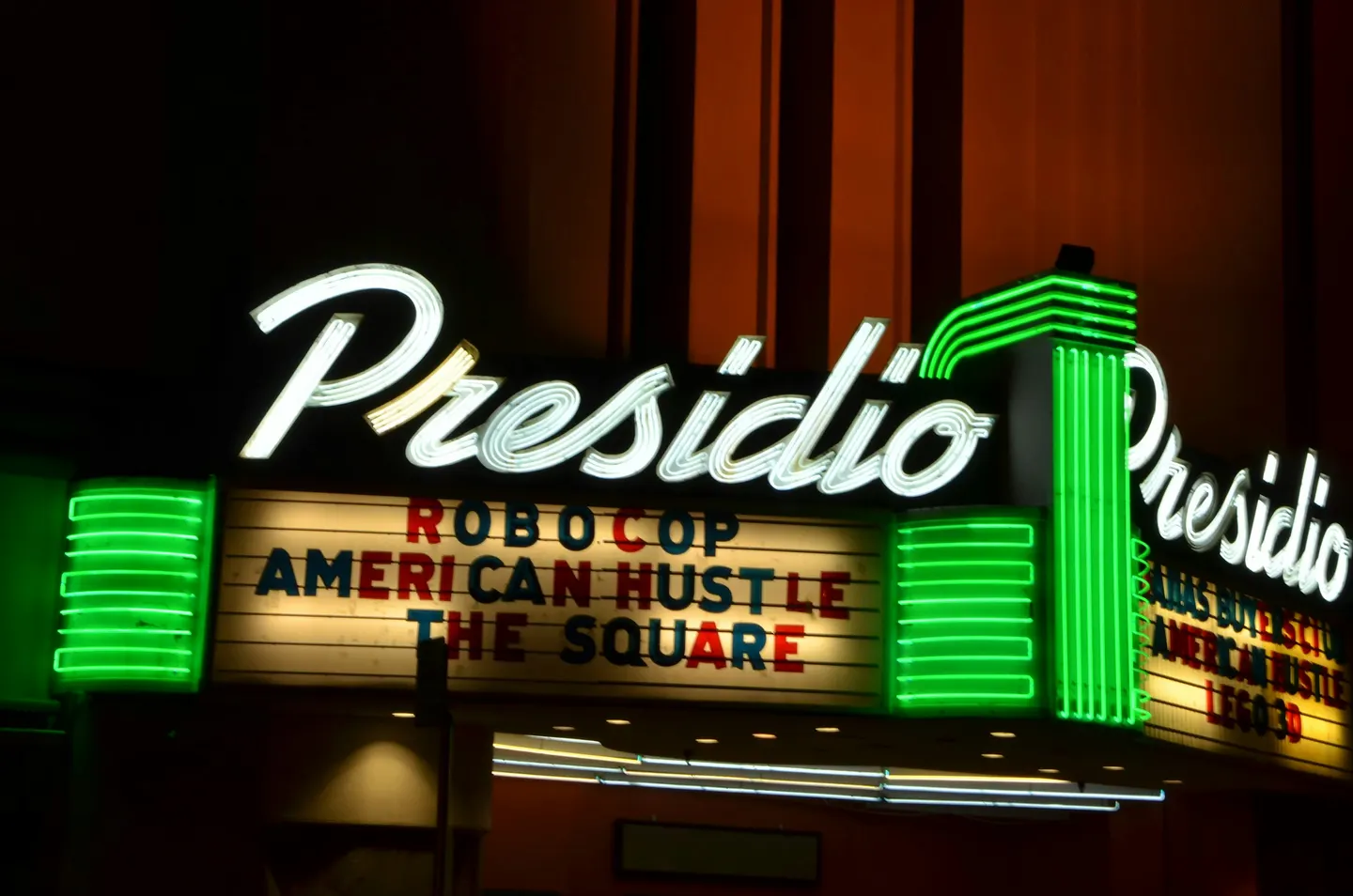 Cow Hollow SF Neon Walking Tour 11/28