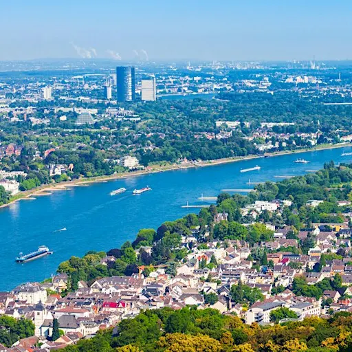 Discover Bonn’s hidden treasures with a scavenger hunt by World City Trail!