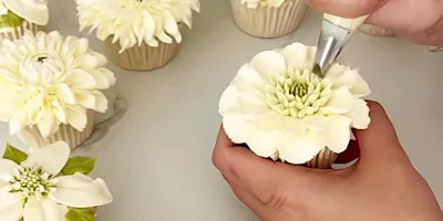 Beginner Cupcake Decorating Class | Buttercream Piping & Floral Cupcakes
