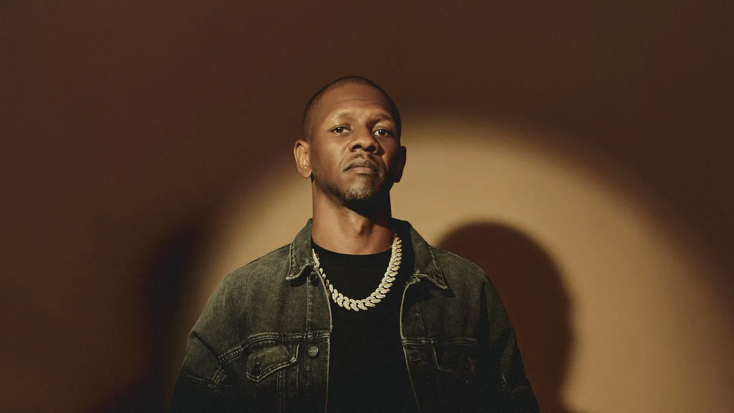 The Chronicles of Giggs: Giggs, The Lox, Beenie Man