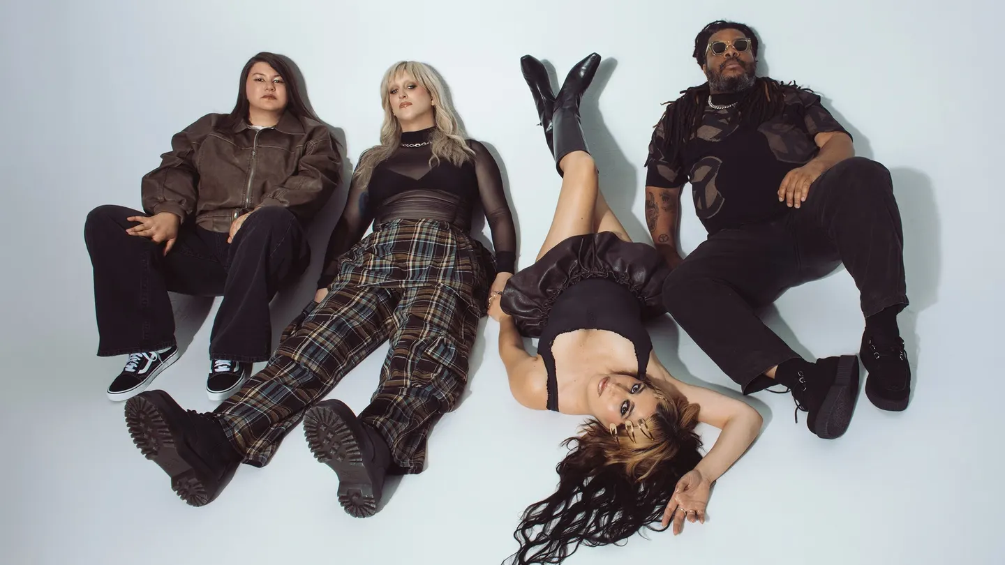 Mannequin Pu**y w/ Wednesday - Band