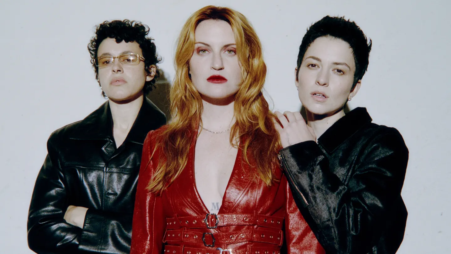 Muna w/ Hemlocke Springs