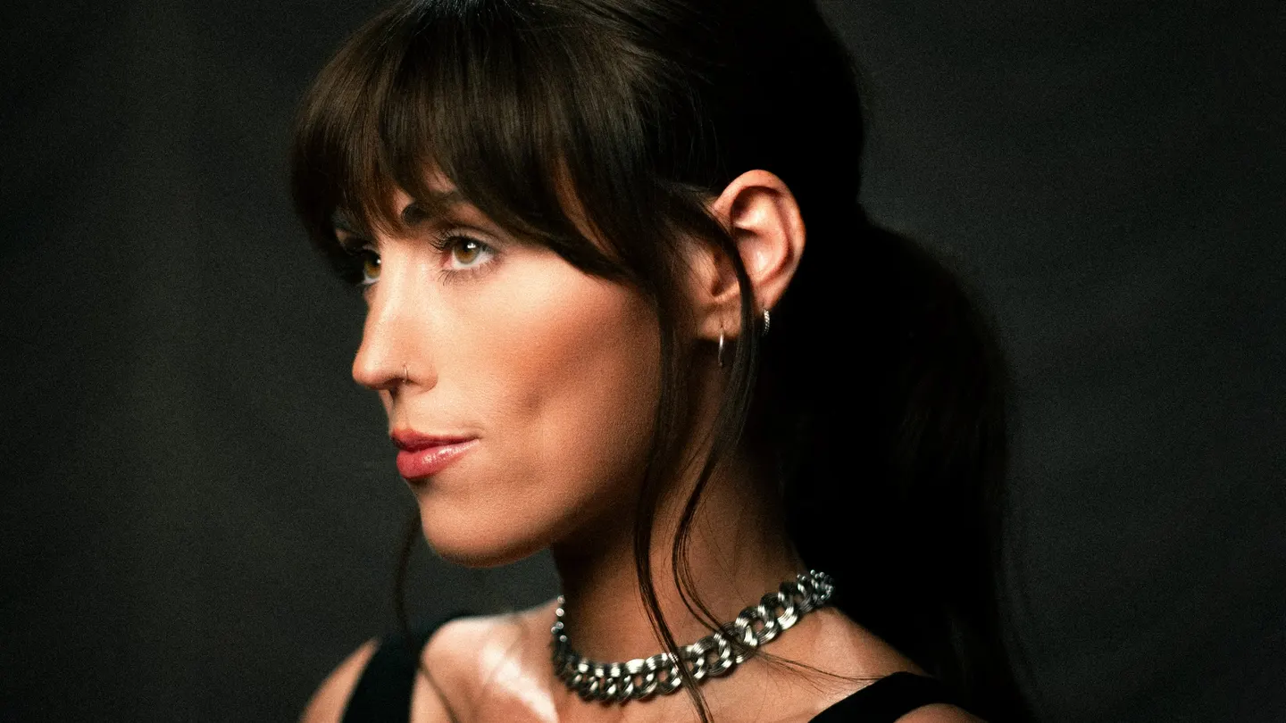Sasha Sloan