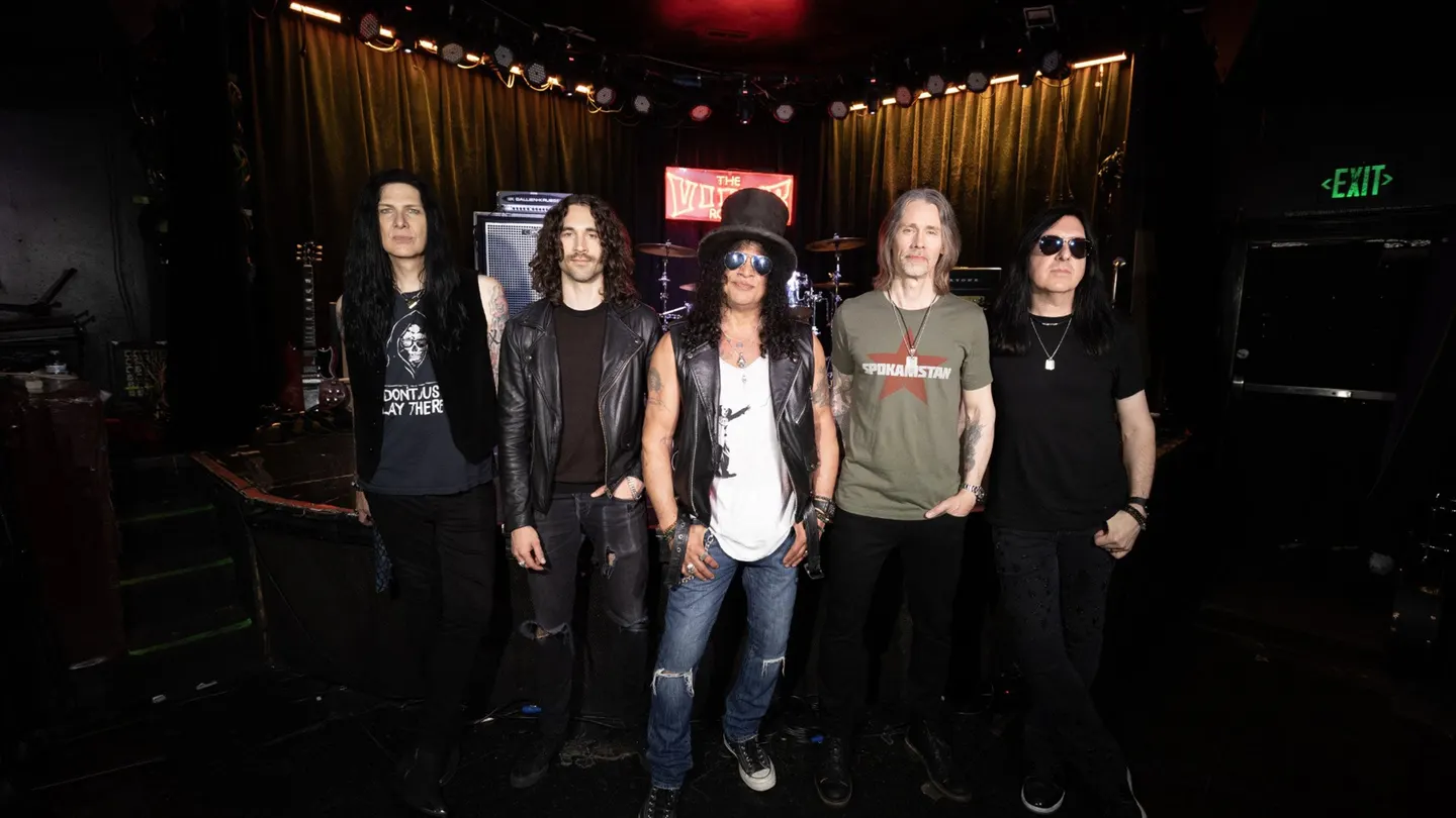 Slash feat. Myles Kennedy & The Conspirators