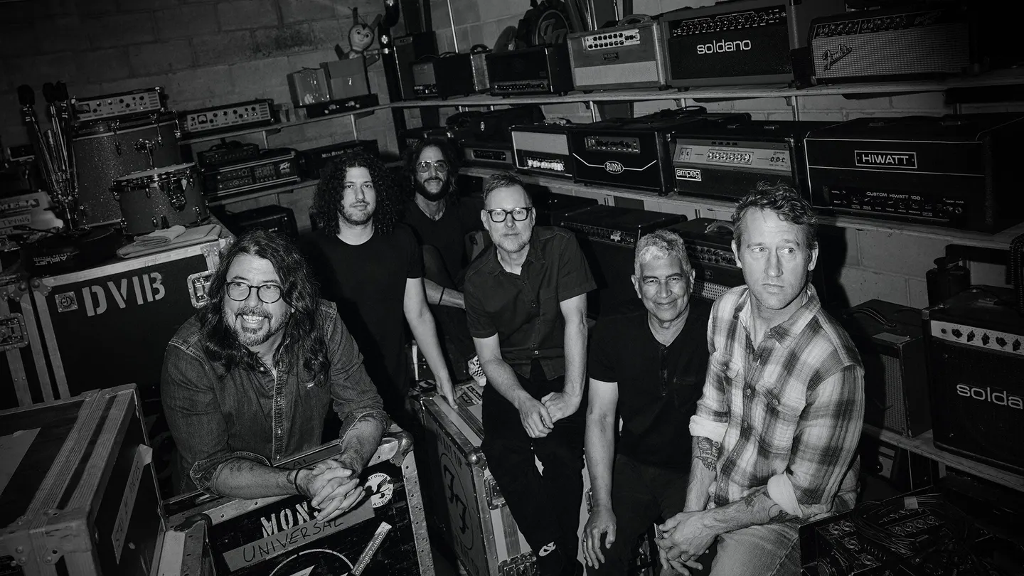 Foo Fighters - Take Cover Tour 2027