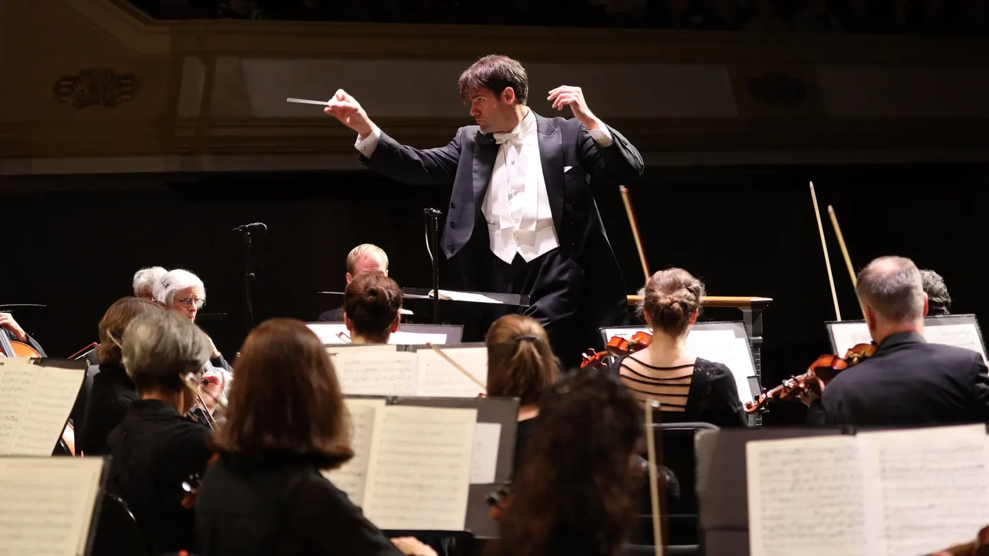 Carmina Burana with Immersive Projection Art