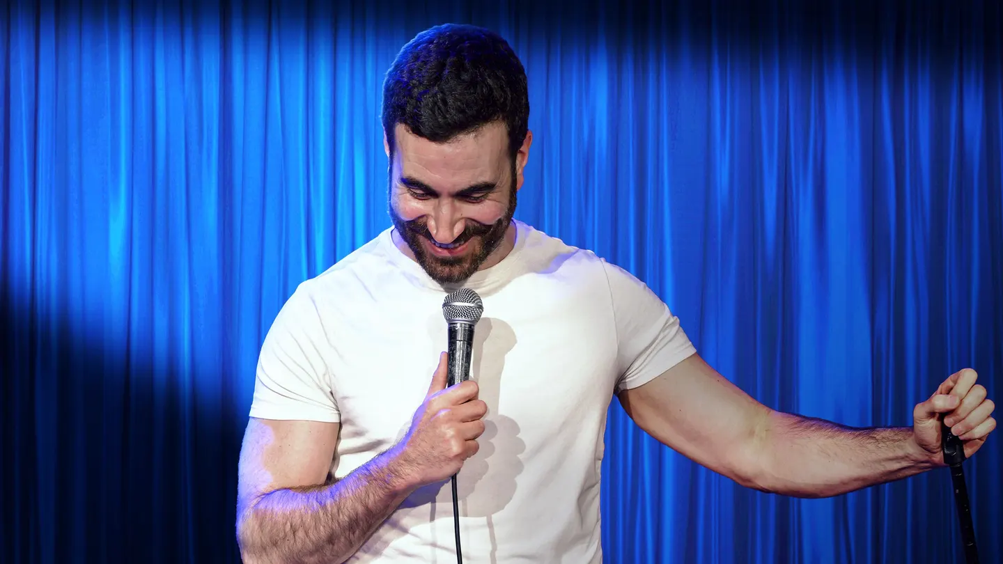 Brett Goldstein Runs His Hour Before His Tour