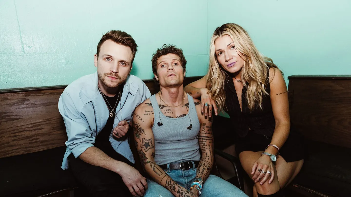 We Three: She Left for America Tour