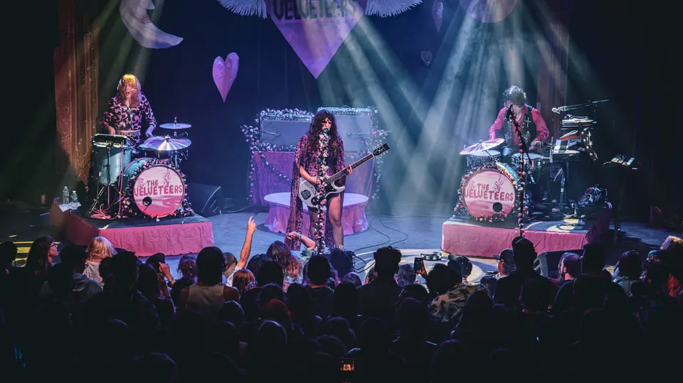 The Velveteers (US) + support
