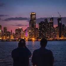 Lake Michigan & Chicago River: 1.5-Hr Night Sightseeing Cruise