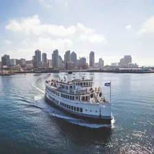 San Diego Champagne Brunch Cruise: Luxurious culinary experience
