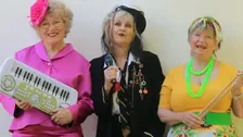 3 x RITA ER TILBAGE