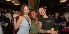 Saturday Speed Dating in St. Paul's Square, Ages 30-45