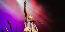 Ash Grunwald with full Gospel Choir at Woodville Town Hall SECOND SHOW