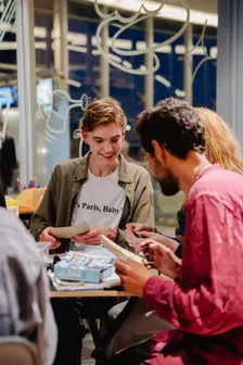 Offline Hangout + Speedfriending | GenZ Editie | Live Gitaar | Nieuw-West