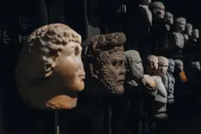 Visita comentada 'Els bastidors del MACBA. Visita a les reserves del museu amb Sala 30'
