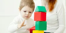 Repérage des signes précoces d'autisme chez le très jeune enfant