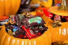 Cider and Halloween Candy Pairing