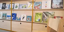 LA BIBLIOTECA VA A TEATRO Prendi e scopri 0-2 anni