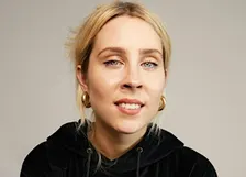 Stevie Martin (Extra Date)