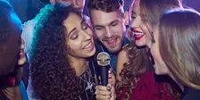 10 People Group Nice: Karao-Quiz Night – Fun Karaoke & Music Quiz Party