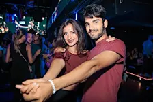 Rhythm & Roses — Bachata Sonntag Köln