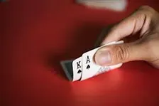 FREE Texas Holdem' at Kiki's a Chicago Bar and Grill!!