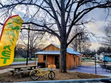 Reading Meetup at Firefly Farmstop