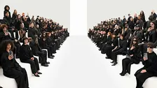 Défilé de mode à Paris Fashion Week ouvert au public, mettant en avant des