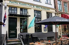 Expats Meetup Pacific Bar