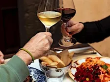 ROME WINE TASTING EXPERIENCE WITH FRIED LOCAL  CUISINE DISHES  VISIT + FOOD