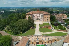 A tavola con i Savoia – Govone, Pollenzo e i vini del Piemonte