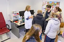 Reserveer een rondleiding via de rode knop