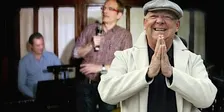 Frank Küster - Reiner Tisch im Uerige