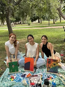 Art Club Valencia: Taller de Pintura Expresivo y Meditación para Mujeres