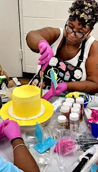 Cake Decorating with Mrs. Tee