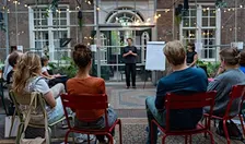 Why is vulnerability uncomfortable? | Flourishing class by De Kwekerij